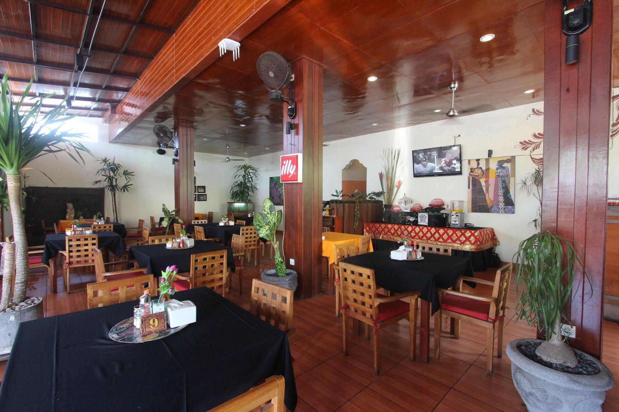 Ramayana Hotel Sanur Buitenkant foto